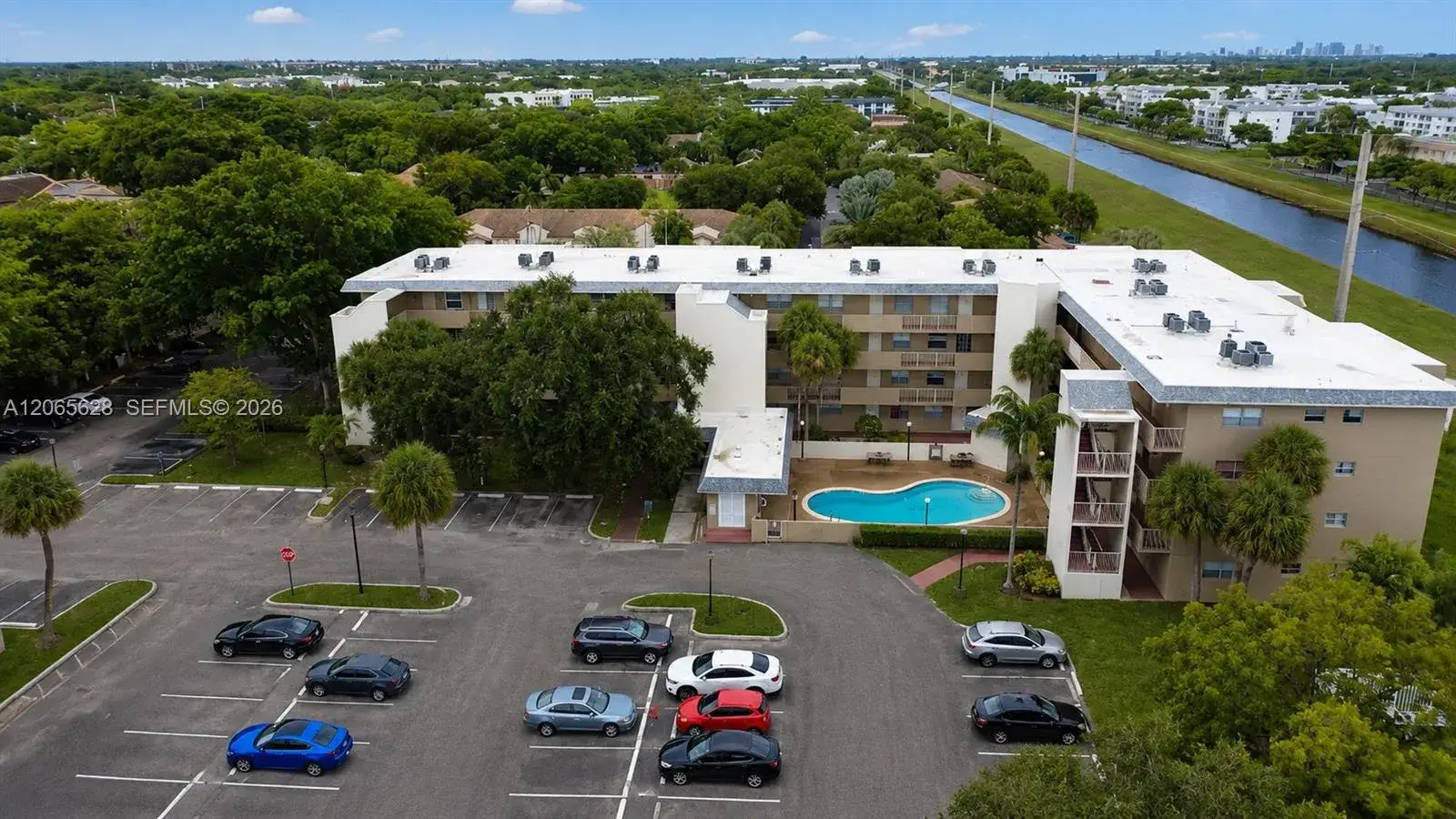 2 bedroom 2 bath Residential for sale at 3120 N Pine Island Rd # 403, Sunrise FL 33351