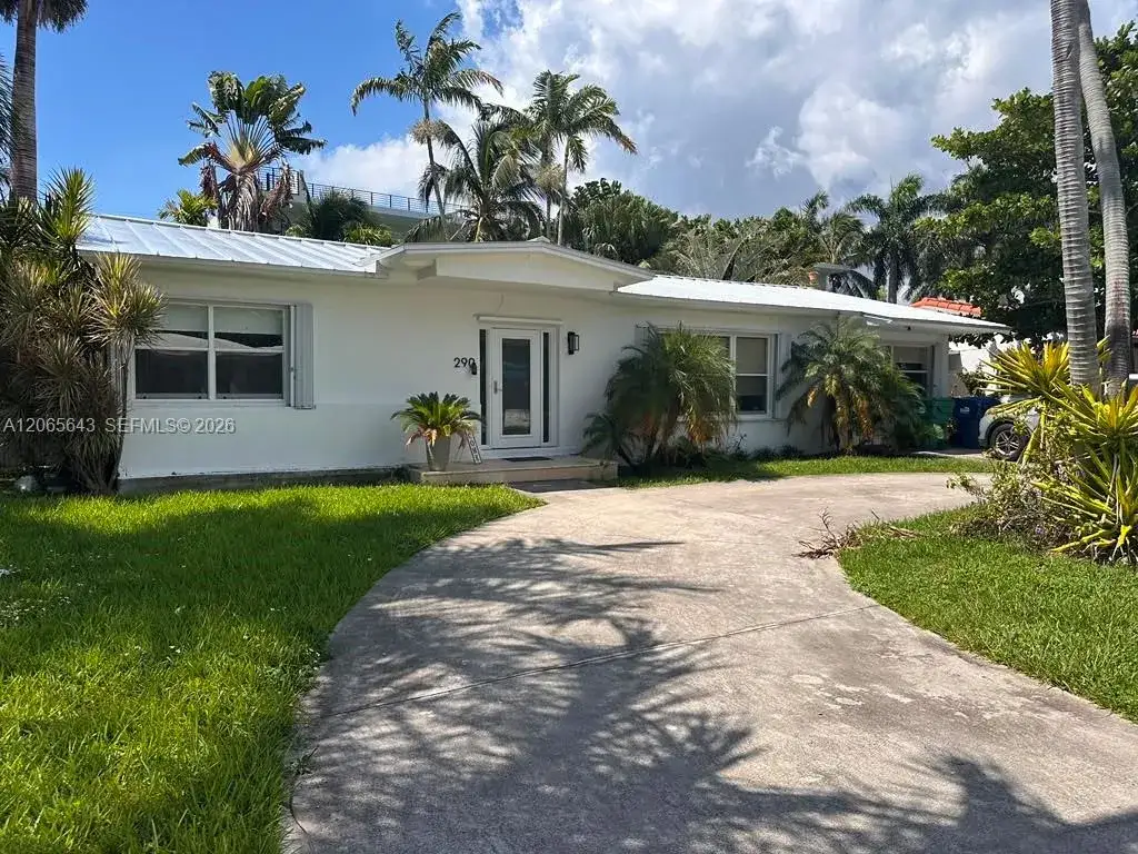 3 bedroom 3 bath Residential Lease for rent at 290 191st St # 0, Sunny Isles Beach FL 33160