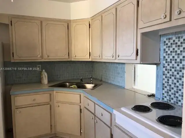 1 bedroom 1 bath Residential for sale at 1530 NE 191st St # 240, Miami FL 33179