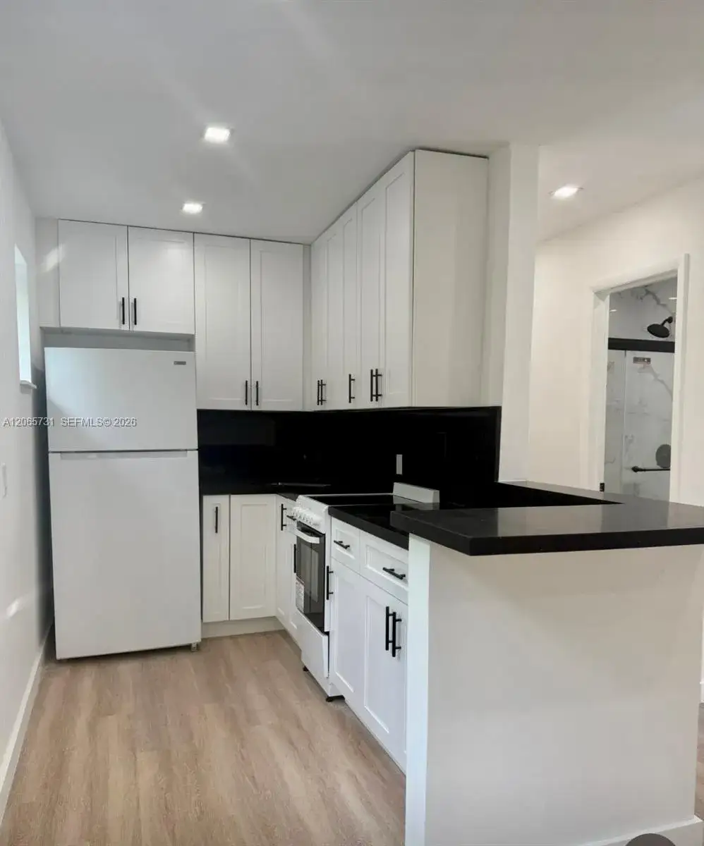 1 bedroom 1 bath Residential Lease for rent at 7521 NE 2nd Ct # 3, Miami FL 33138