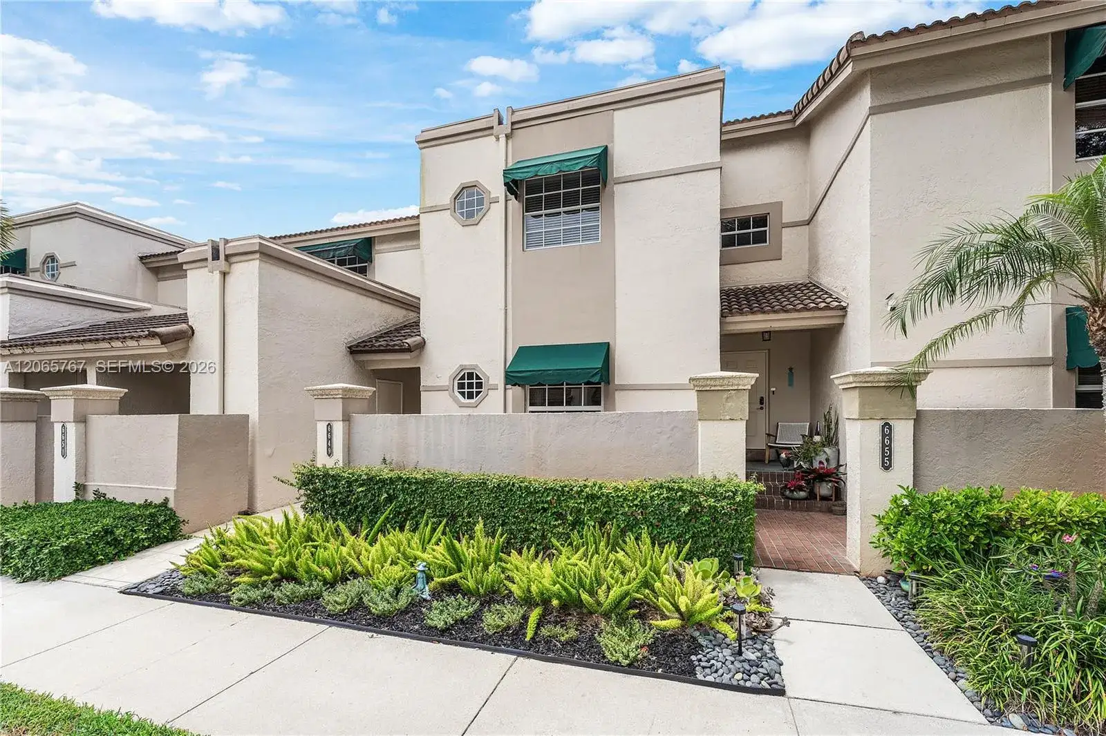 2 bedroom 2 bath Residential for sale at 6649 Via Regina, Boca Raton FL 33433