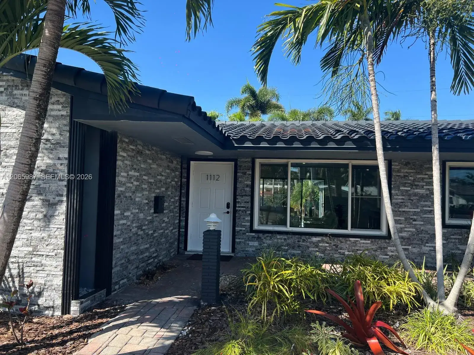 1112 N 13th Ave, Hollywood FL 33019