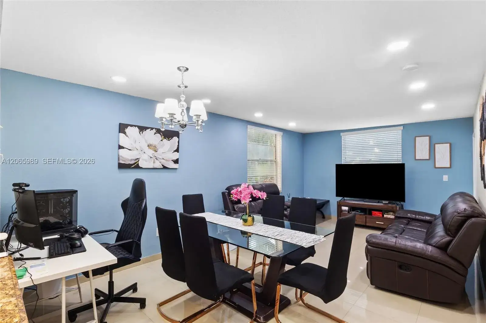 2 bedroom 2 bath Residential Lease for rent at 5665 W 20th Ave # 212, Hialeah FL 33012
