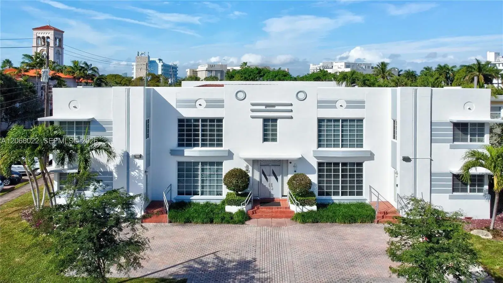 2 bedroom 2 bath Residential Lease for rent at 3900 N Meridian Ave # 4, Miami Beach FL 33140