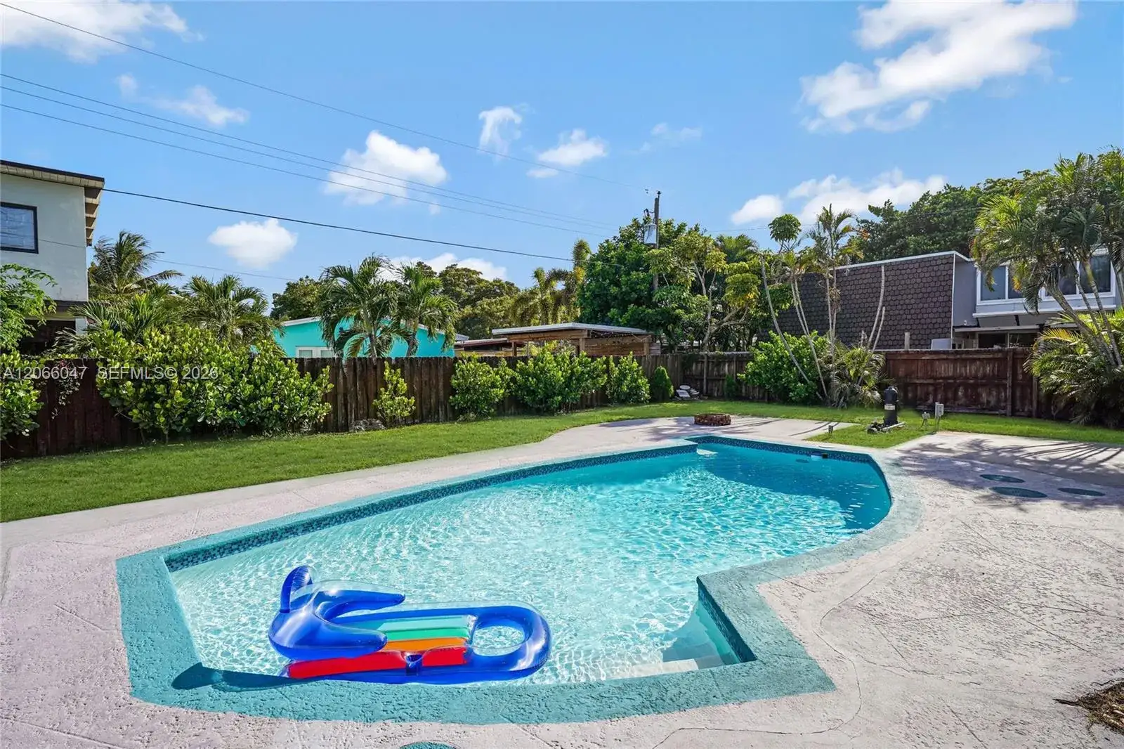 3 bedroom 2 bath Residential for sale at 912 NE 9th Ct, Pompano Beach FL 33060
