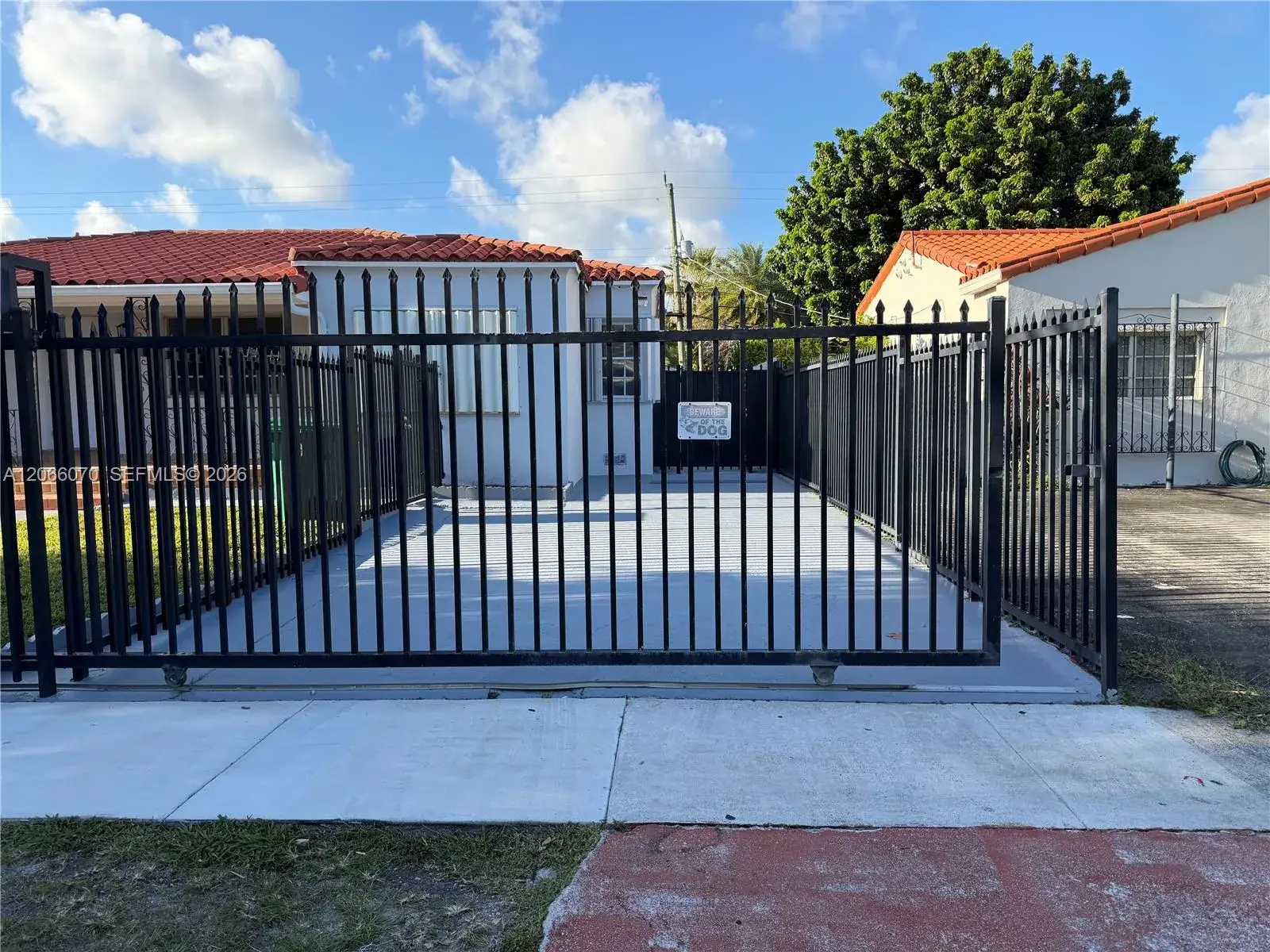 1 bedroom 1 bath Residential Lease for rent at 1765 SW 21st St # 2, Miami FL 33145