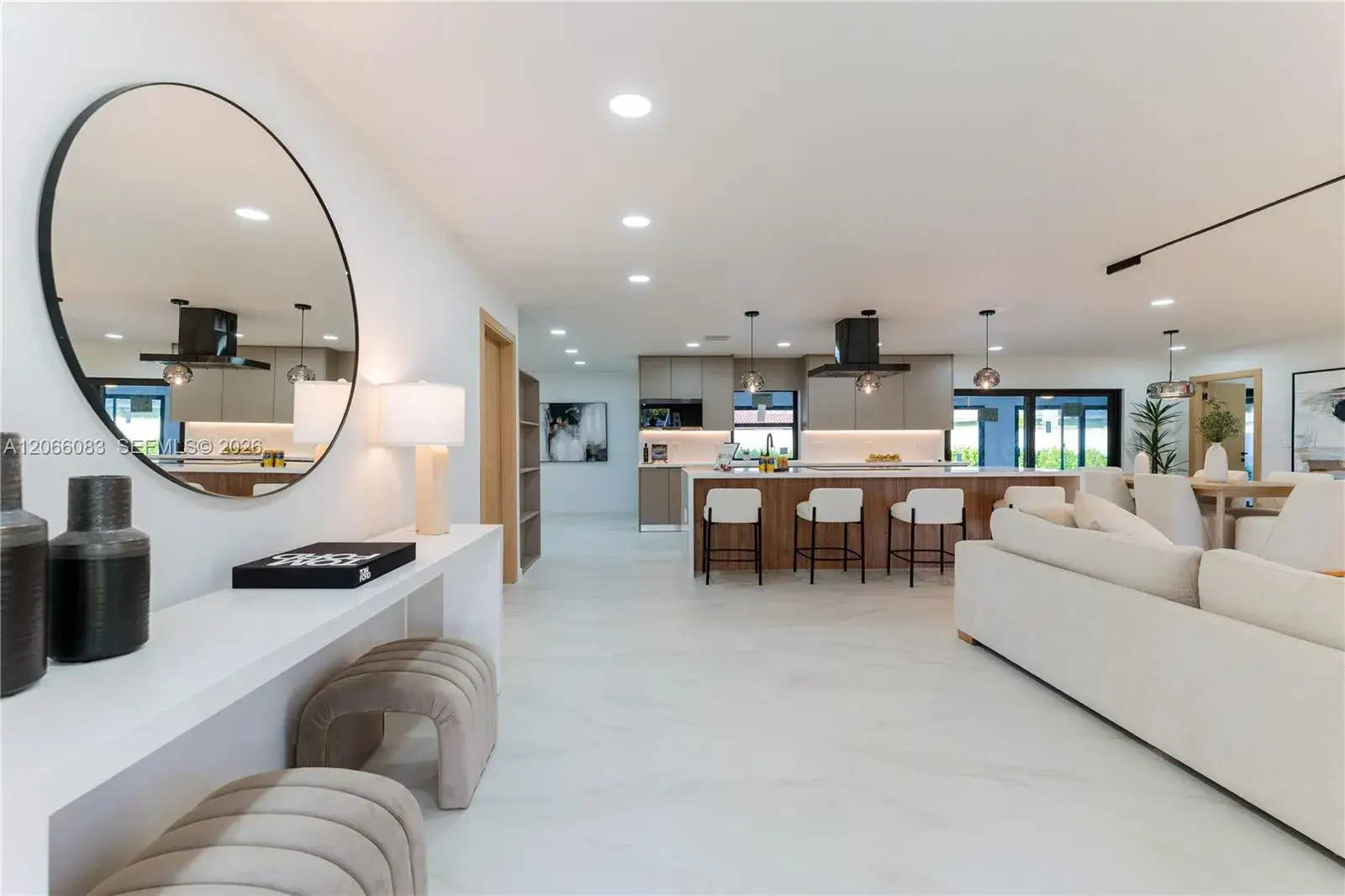 3 bedroom 3 bath Residential for sale at 2415 NE 35th Dr, Fort Lauderdale FL 33308