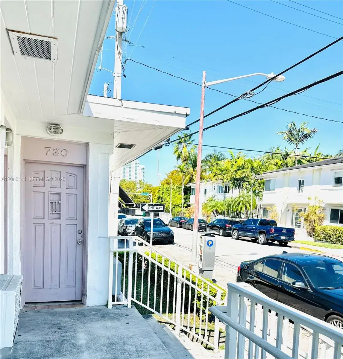 Commercial Sale for sale at 720 6th St, Miami Beach FL 33139