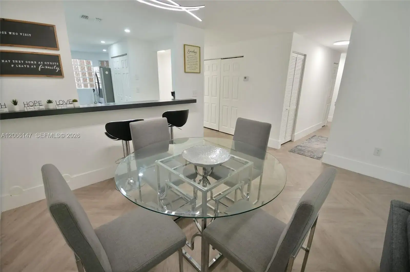 3 bedroom 2 bath Residential Lease for rent at 10026 Hammocks Blvd # 6, Miami FL 33196