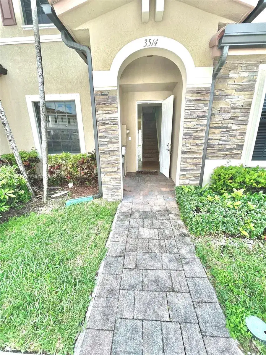3514 W 88th Ter # 3514, Hialeah FL 33018