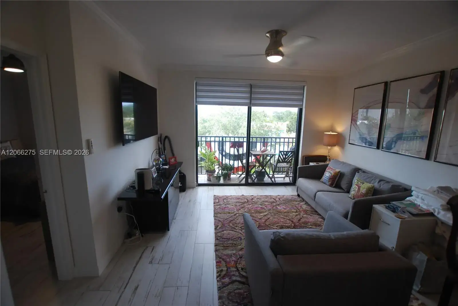 1 bedroom 1 bath Residential Lease for rent at 511 N Lucerne Ave # 306, Lake Worth FL 33460