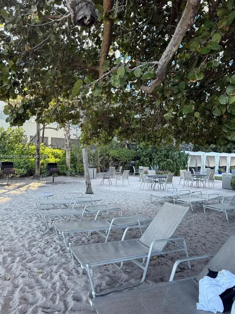 1 bedroom 1 bath Residential Lease for rent at 3001 S Ocean Dr # 107, Hollywood FL 33019