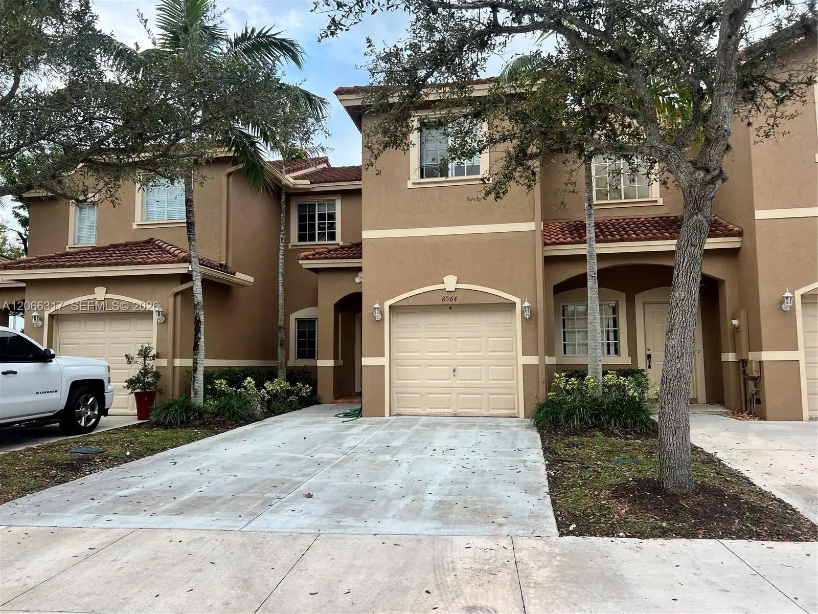 3 bedroom 2 bath Residential for sale at 8564 SW 214th Way, Cutler Bay FL 33189