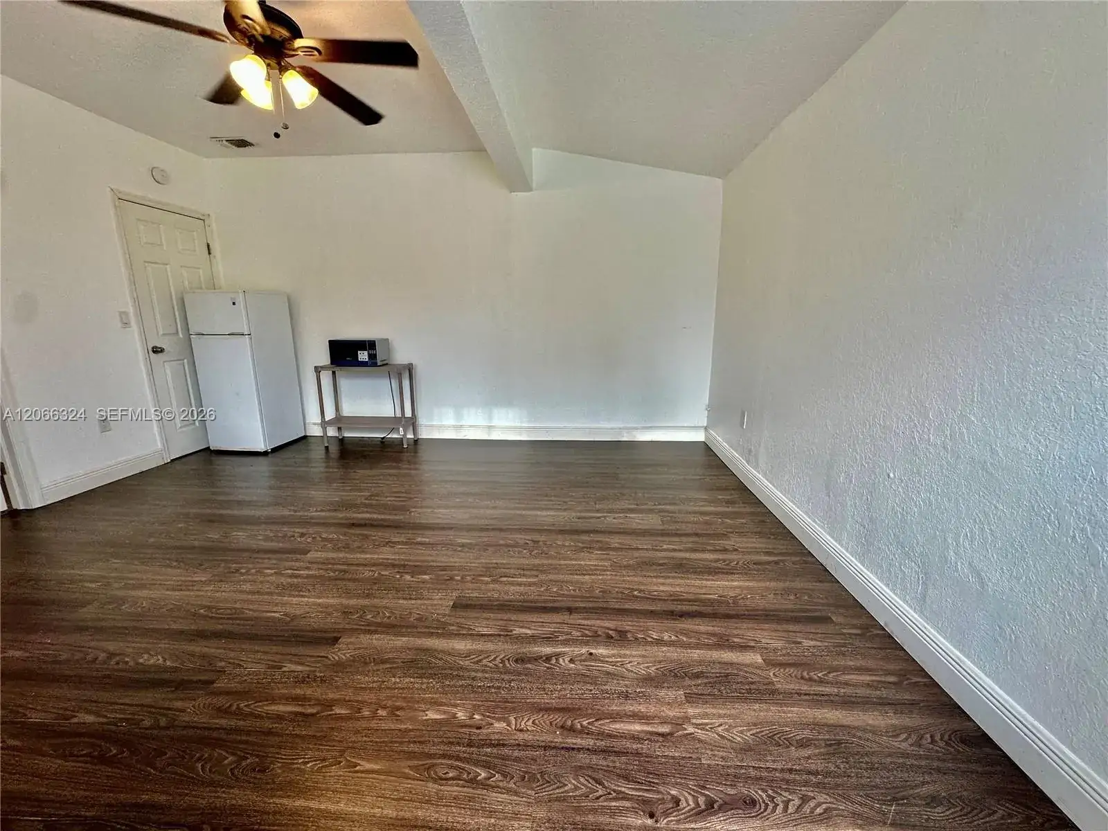 1 bath Residential Lease for rent at 6773 Camelia Dr, Miramar FL 33023