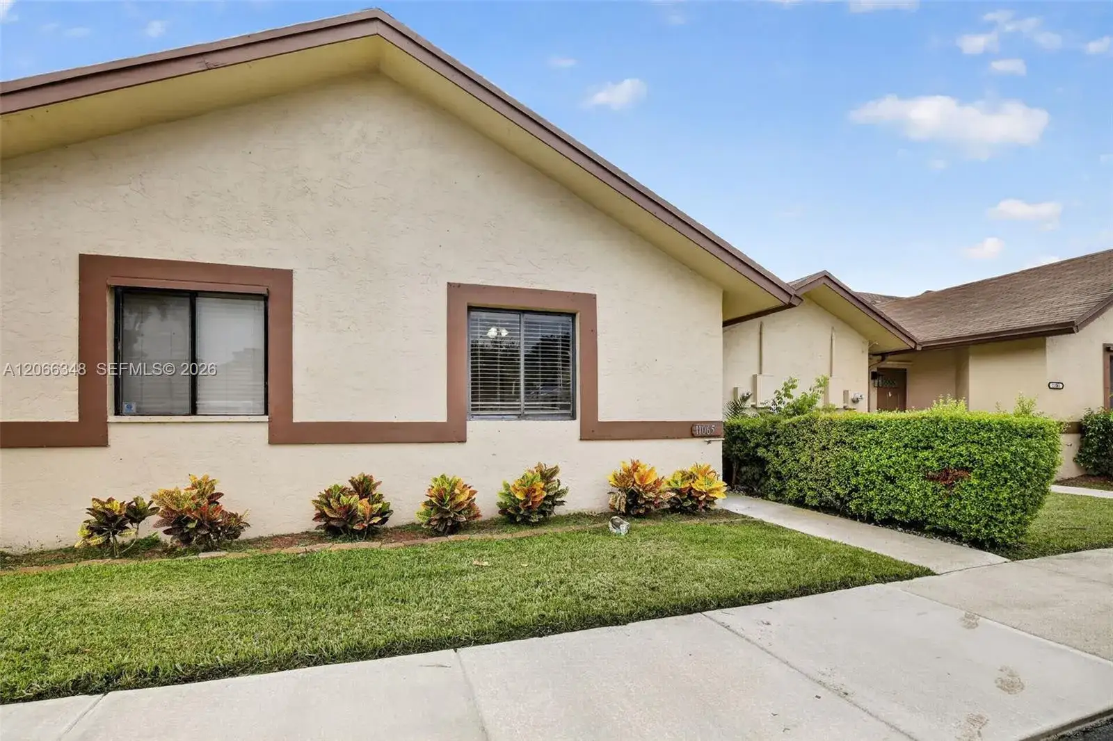 3 bedroom 2 bath Residential for sale at 11065 NW 38th Pl, Sunrise FL 33351