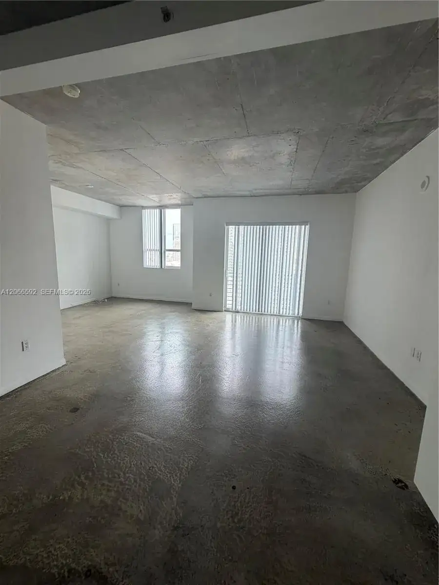 1 bedroom 1 bath Residential Lease for rent at 234 NE 3rd St # 1603, Miami FL 33132
