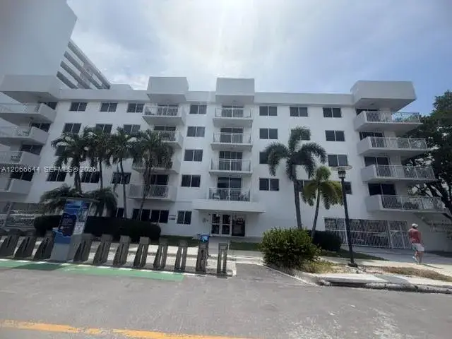 2 bedroom 2 bath Residential Lease for rent at 1666 West Ave # 303, Miami Beach FL 33139