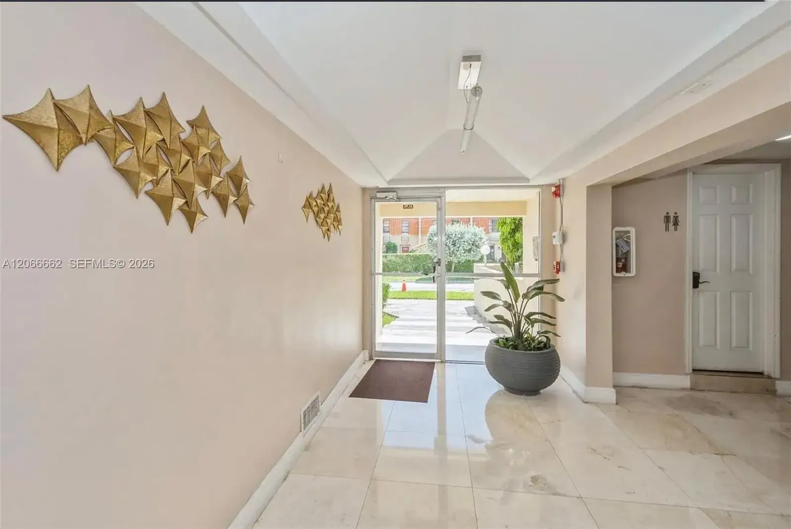 1 bedroom 1 bath Residential for sale at 3545 NE 167th St # 507, North Miami Beach FL 33160