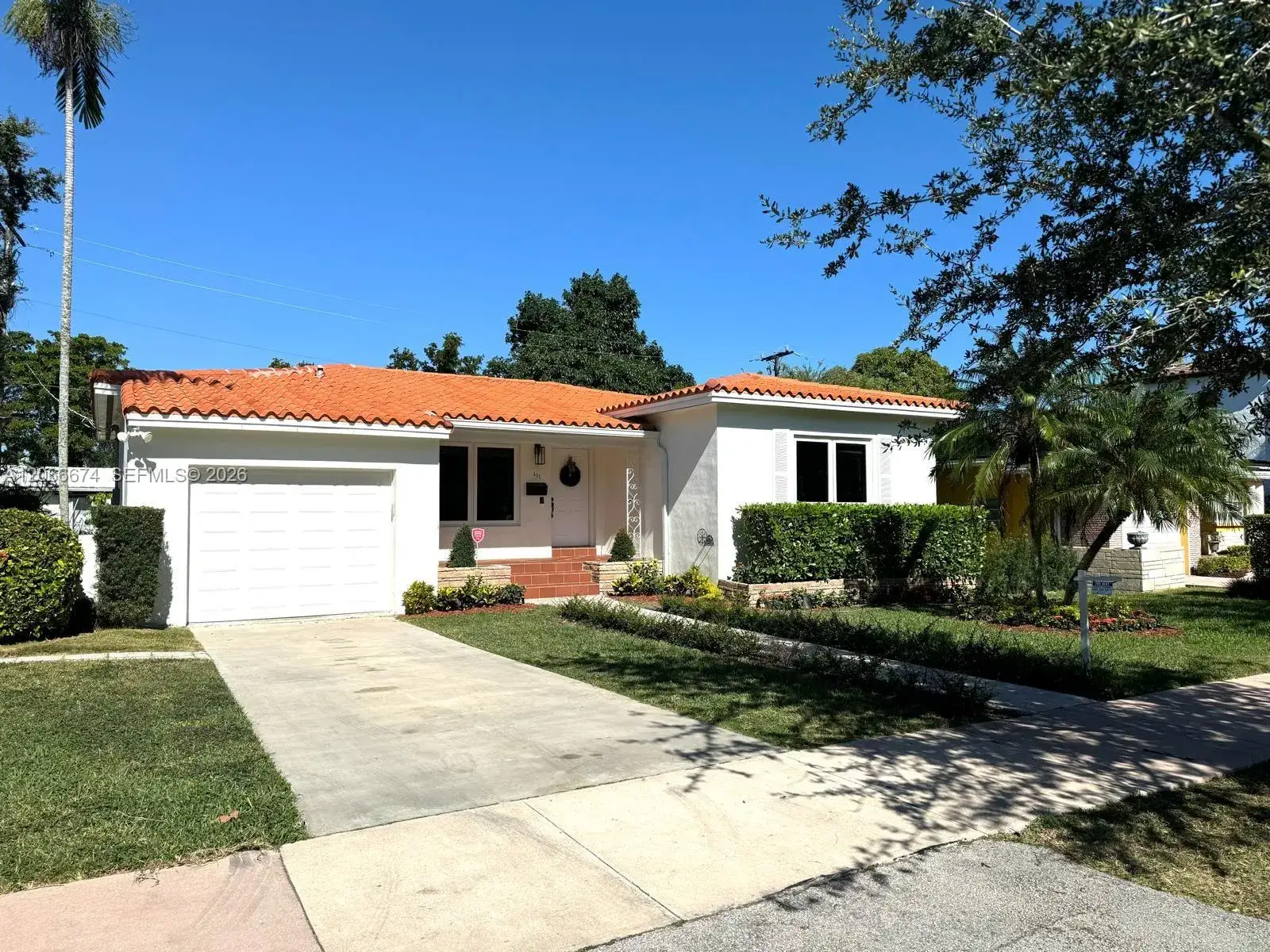 2 bedroom 2 bath Residential Lease for rent at 431 Candia Ave, Coral Gables FL 33134