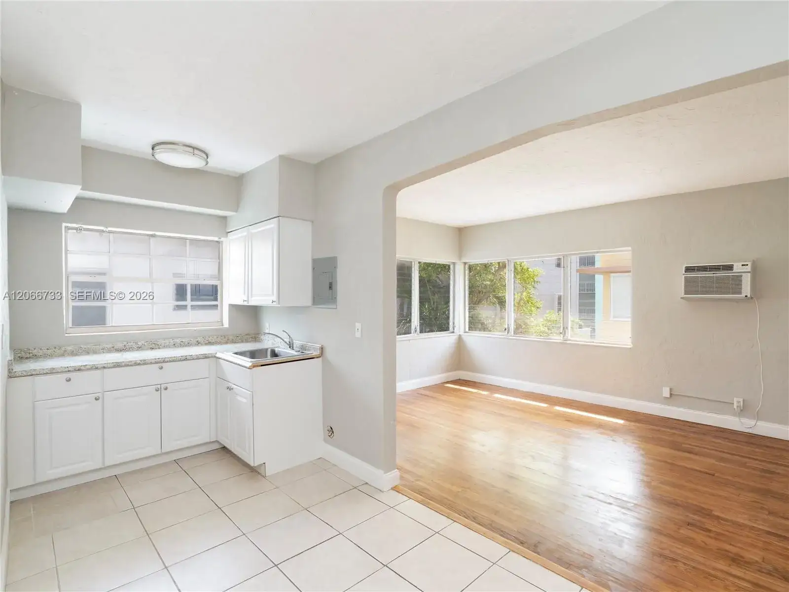 7635 Dickens Ave # 8, Miami Beach FL 33141