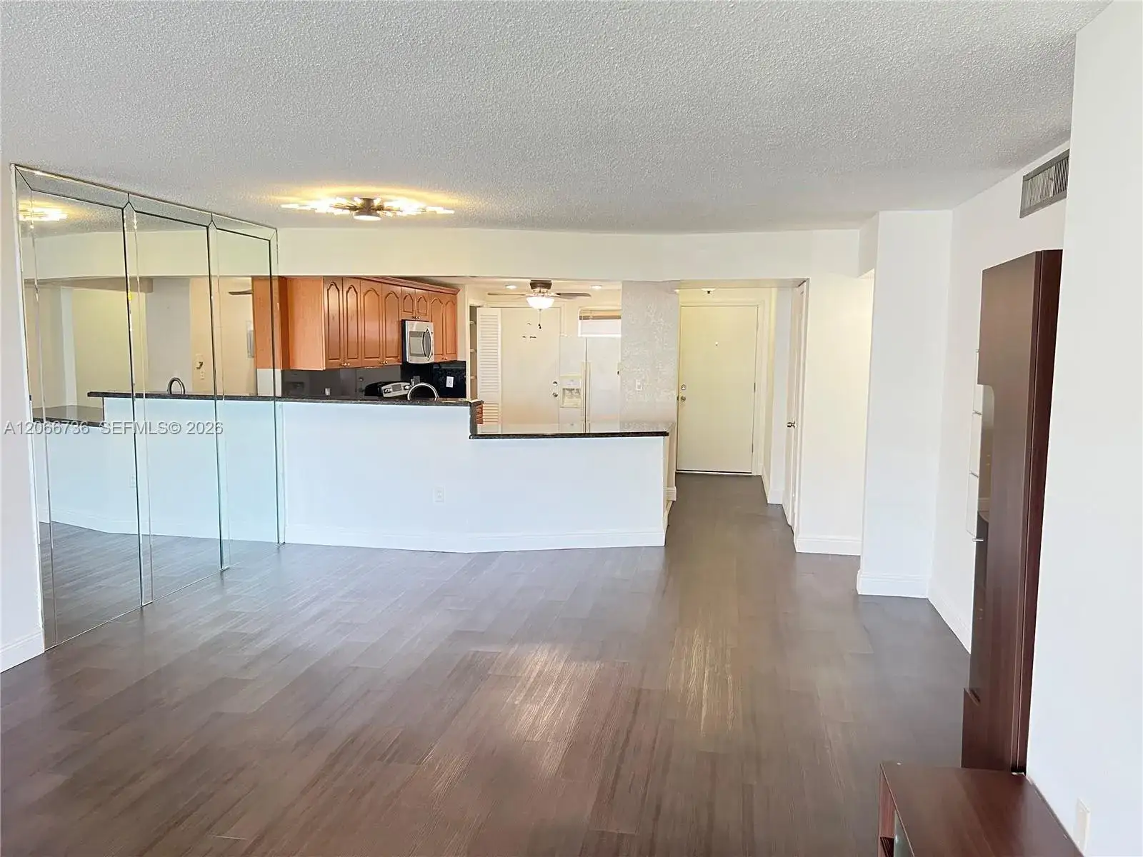 2 bedroom 2 bath Residential Lease for rent at 1770 NE 191st St # 1, Miami FL 33179