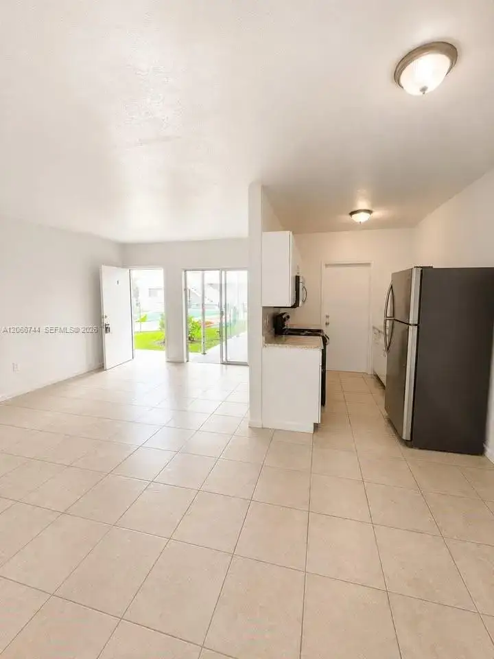 1951 NE 167th St # 5, North Miami Beach FL 33162