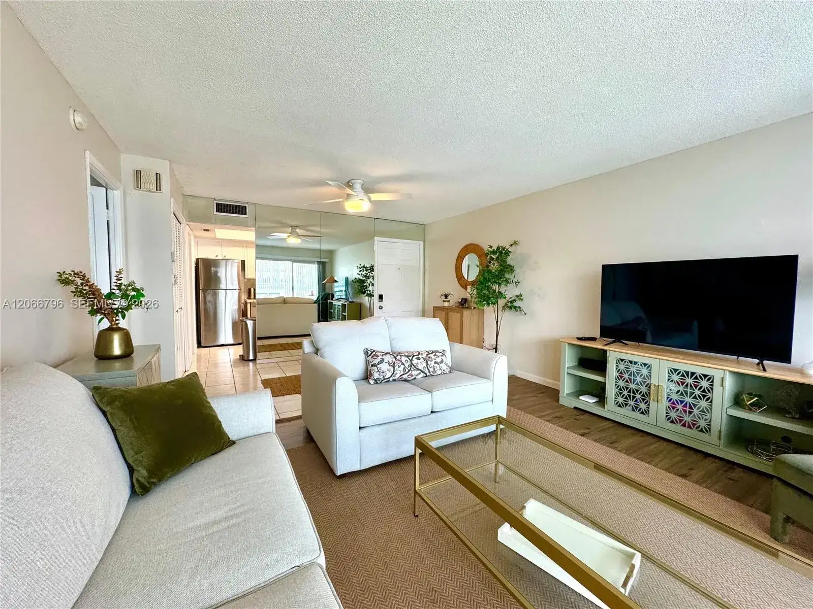 1 bedroom 1 bath Residential for sale at 3000 NE 48th St # 203, Fort Lauderdale FL 33308