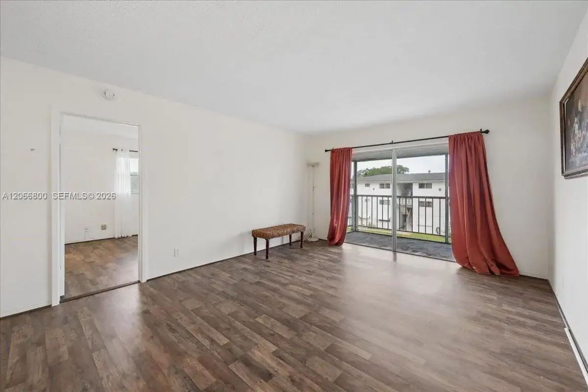1 bedroom 1 bath Residential for sale at 1200 Hillcrest Ct # 315, Hollywood FL 33021