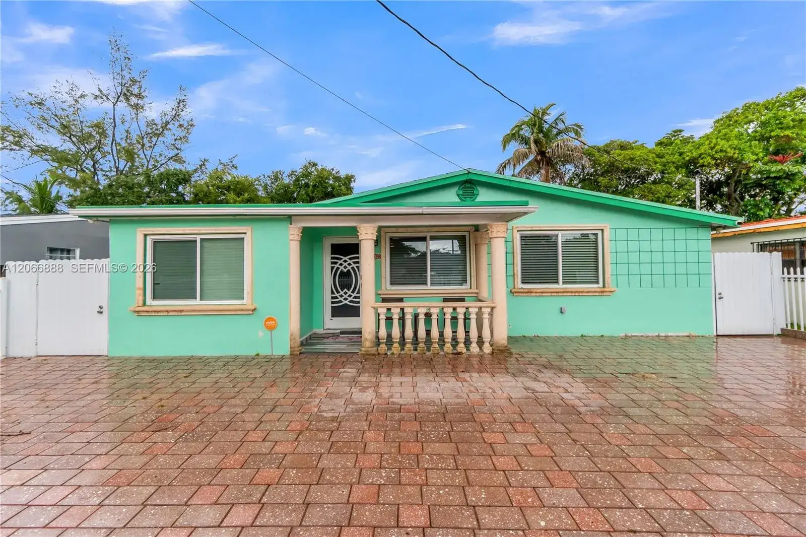 3 bedroom 3 bath Residential for sale at 1490 NE 151st Ter, North Miami Beach FL 33162