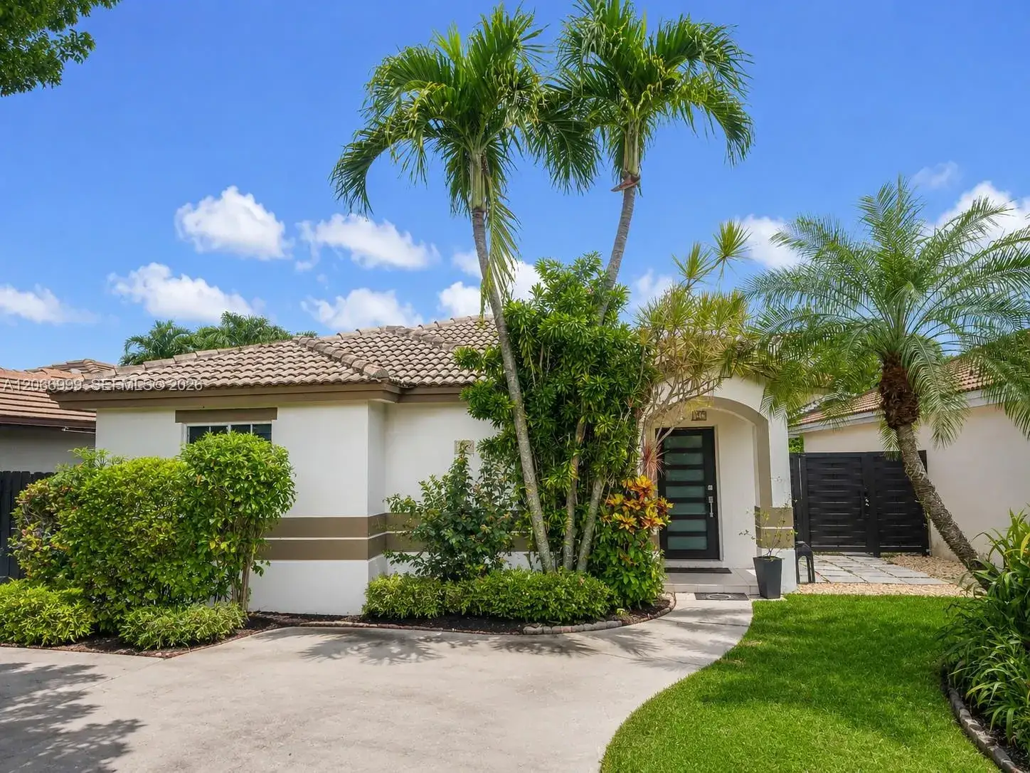 3 bedroom 2 bath Residential Lease for rent at 13923 SW 151st Ave, Miami FL 33196
