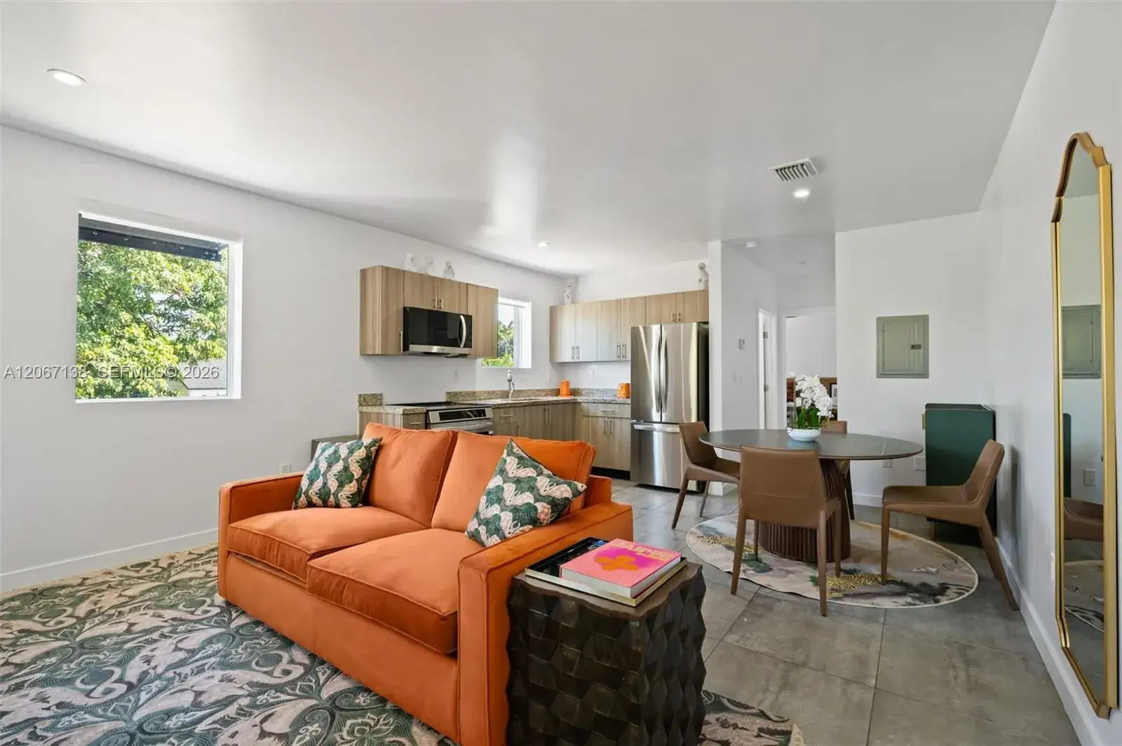 165 NW 39th St # 7, Miami FL 33127