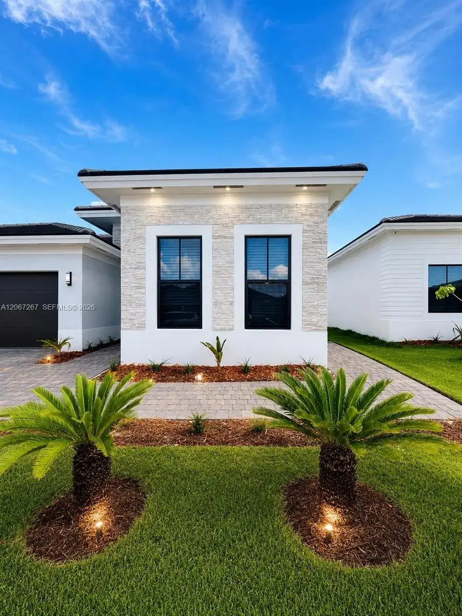 1 bedroom 1 bath Residential Lease for rent at 14602 SW 23th Ter, Miami FL 33175