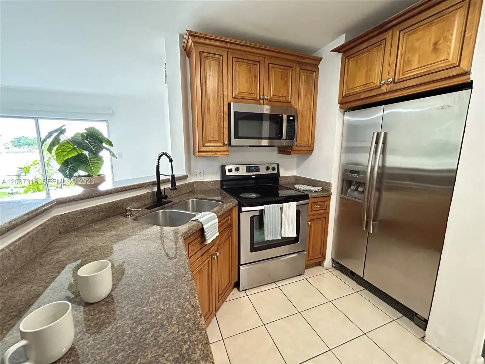 2 bedroom 2 bath Residential for sale at 3409 NW 44th St # 106, Oakland Park FL 33309
