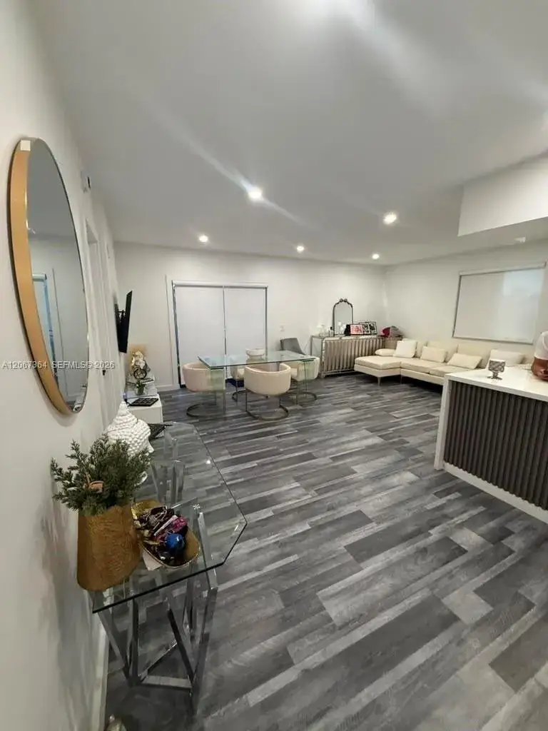 3 bedroom 2 bath Residential for sale at 9340 Fontainebleau Blvd # W507, Miami FL 33172
