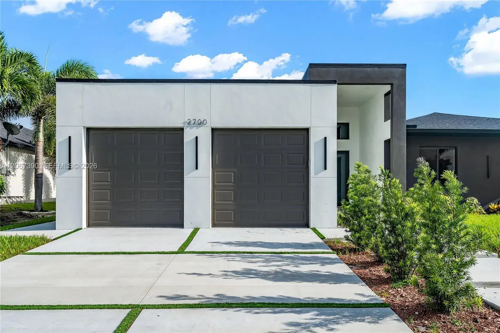 3 bedroom 3 bath Residential for sale at 2700 2700 SW Ember Ter, Cape Coral FL 33991