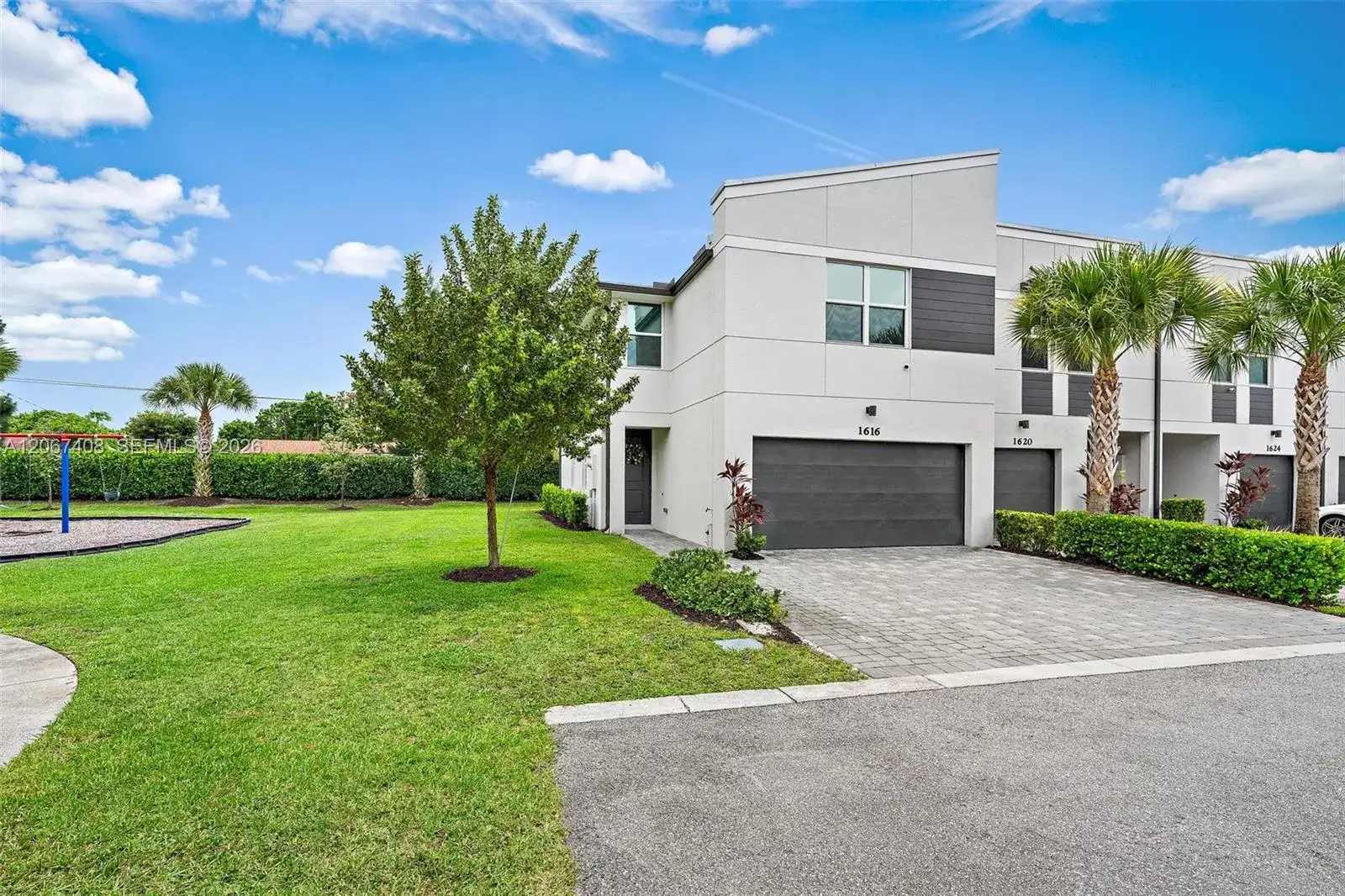 3 bedroom 2 bath Residential for sale at 1616 Lindley St, Mangonia Park FL 33407