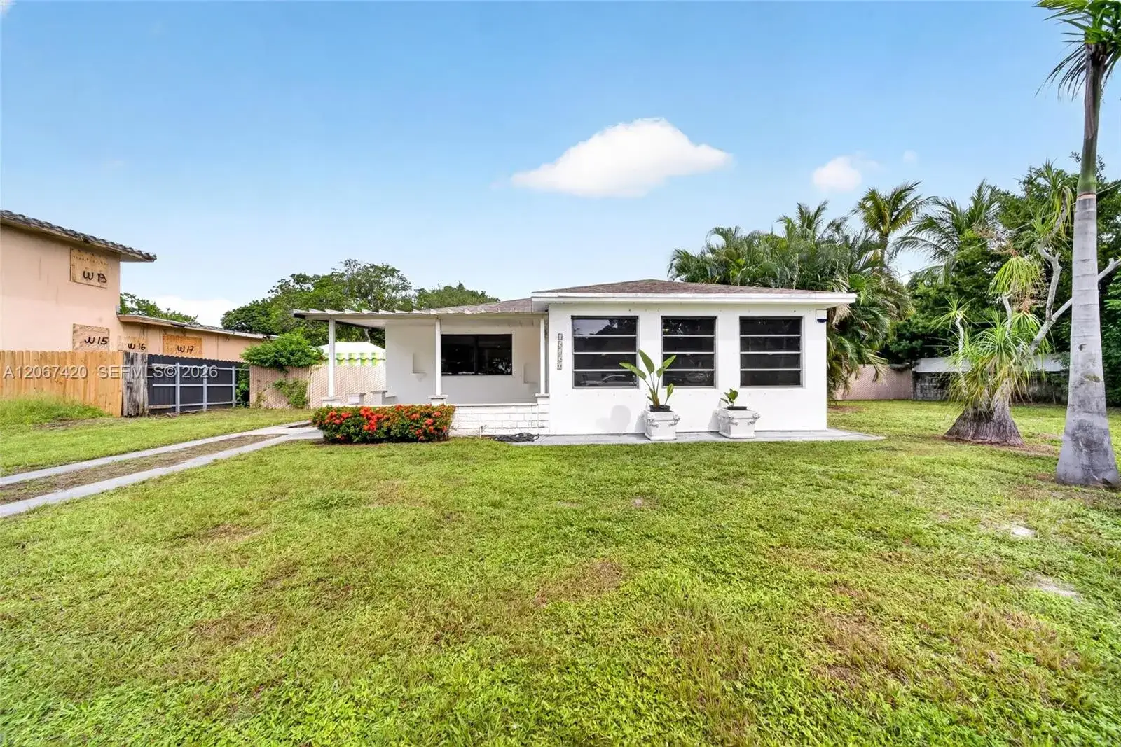 2 bedroom 1 bath Residential for sale at 15130 S River Dr, Miami FL 33169