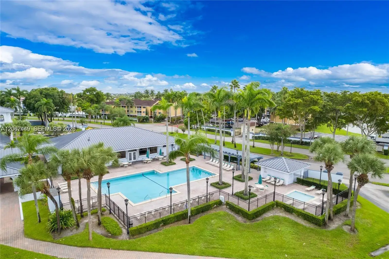 6641 NW 174th Ter, Hialeah FL 33015