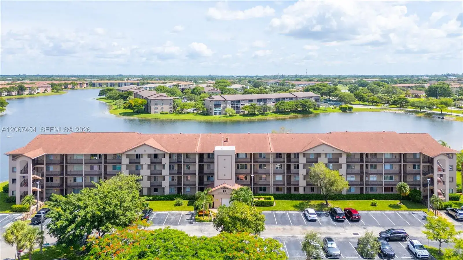 2 bedroom 2 bath Residential for sale at 13705 SW 12th St # 208B, Pembroke Pines FL 33027