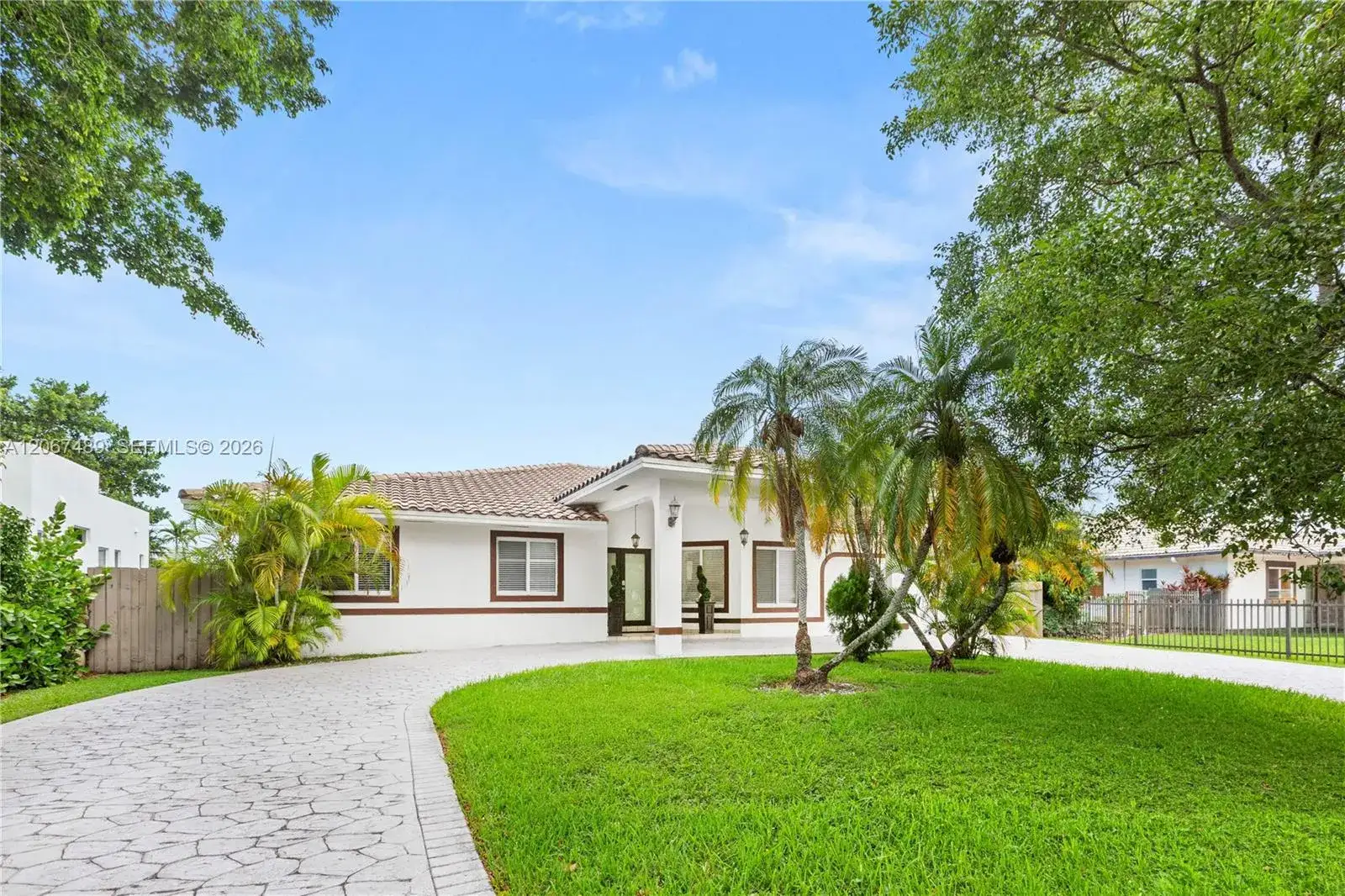 4 bedroom 3 bath Residential for sale at 9840 NW 28th Ter, Doral FL 33172