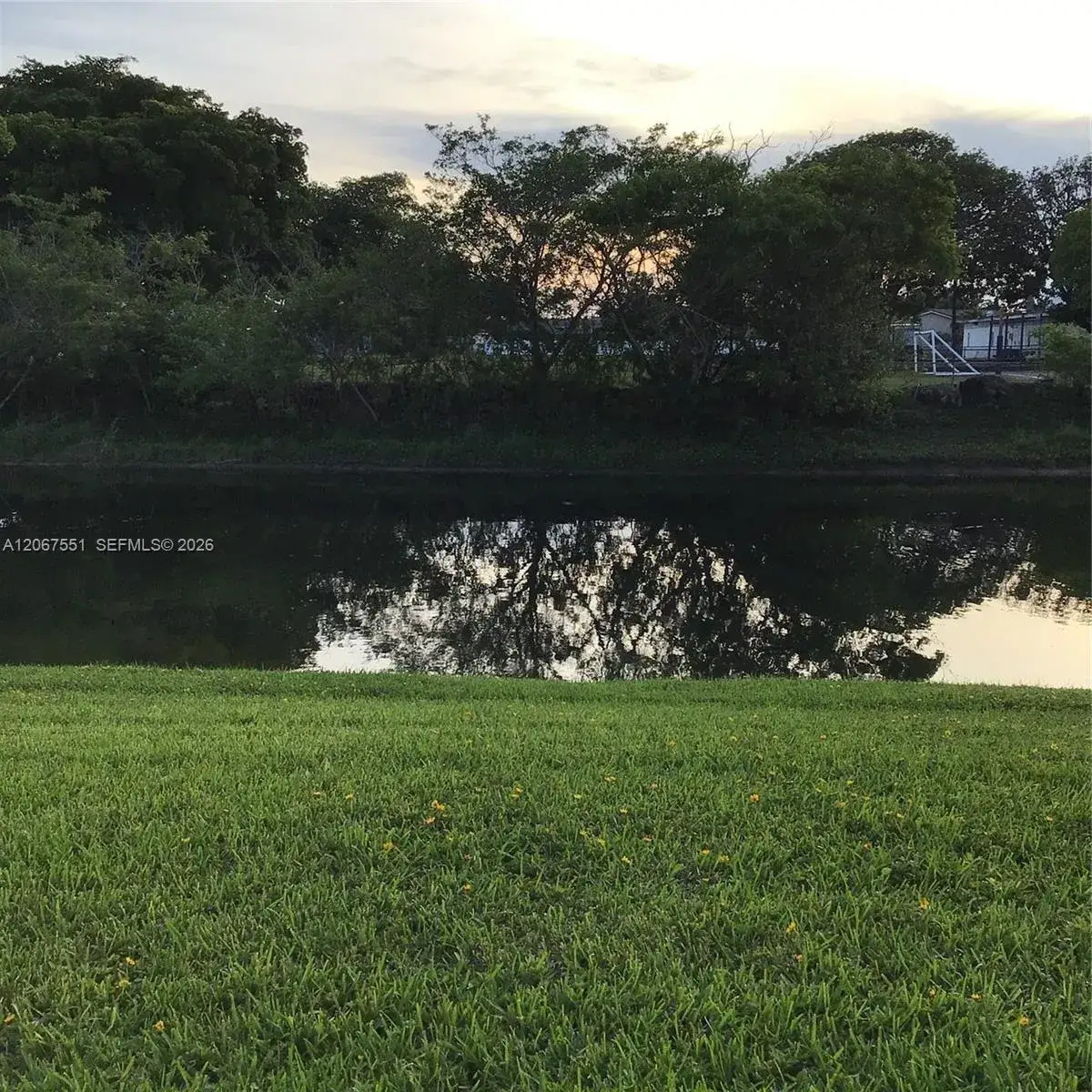 1 bedroom 1 bath Residential for sale at 6870 Royal Palm Blvd # 111M, Margate FL 33063