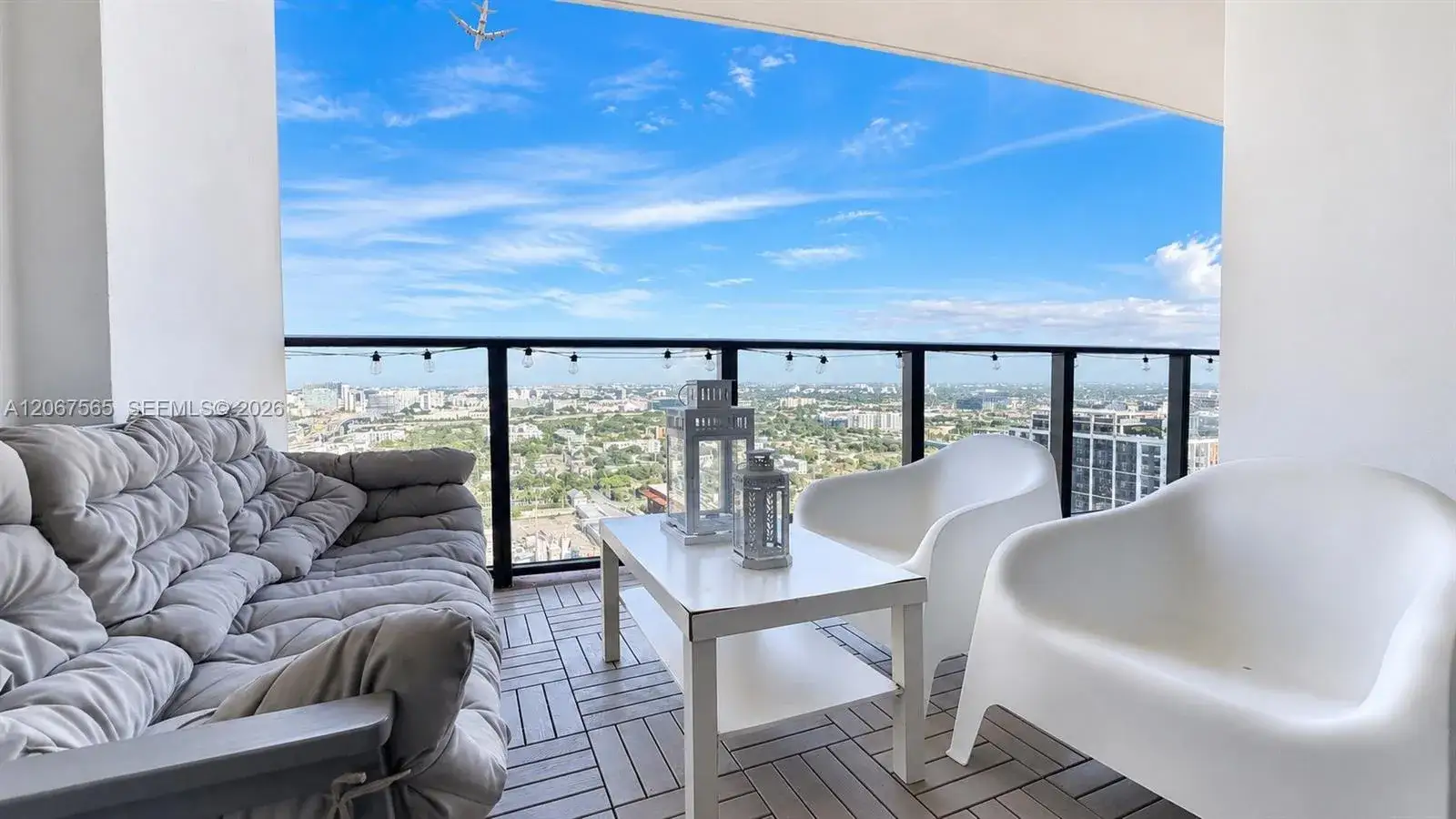 1 bedroom 1 bath Residential Lease for rent at 1600 NE 1st Ave # 2512, Miami FL 33132