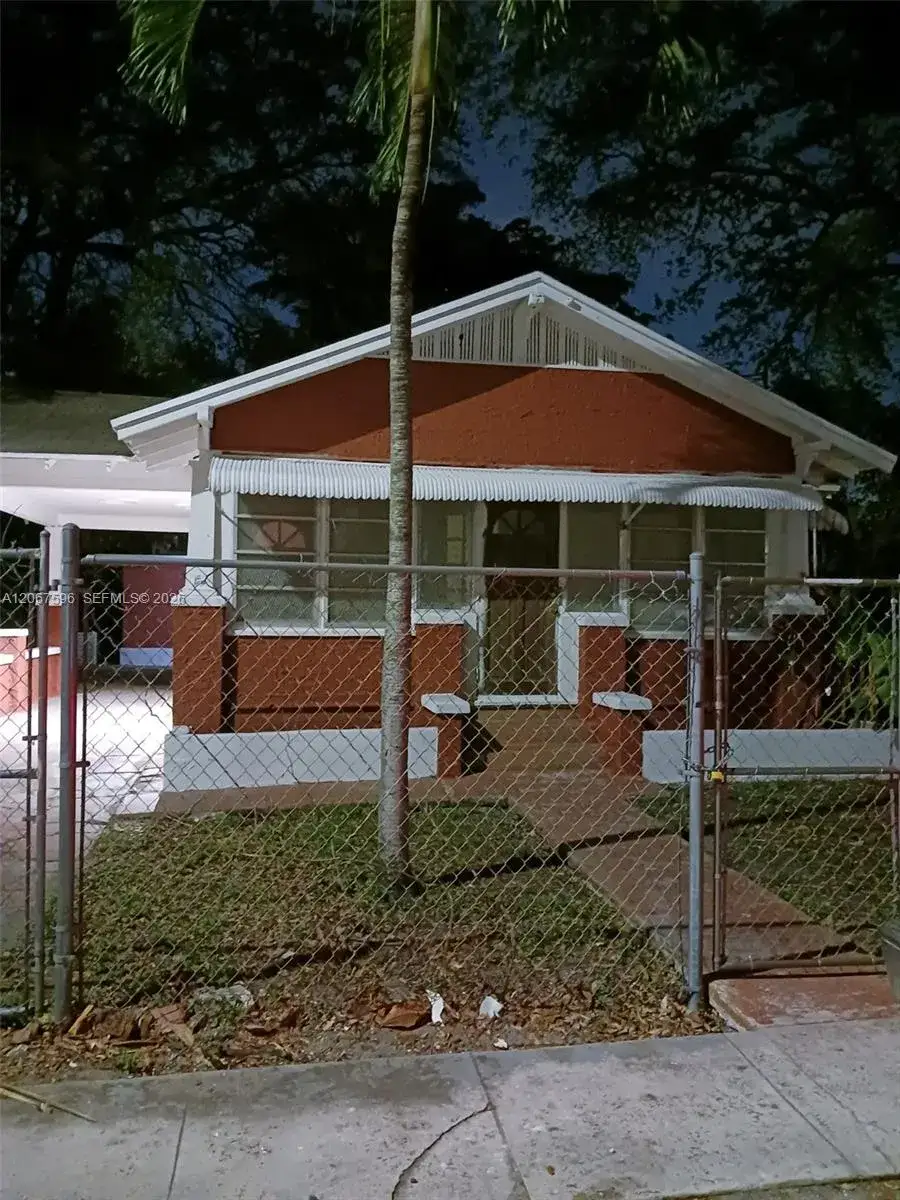2 bedroom 1 bath Residential for sale at 21 NW 61st St, Miami FL 33127