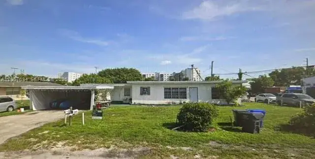6013 Pierce St, Hollywood FL 33024