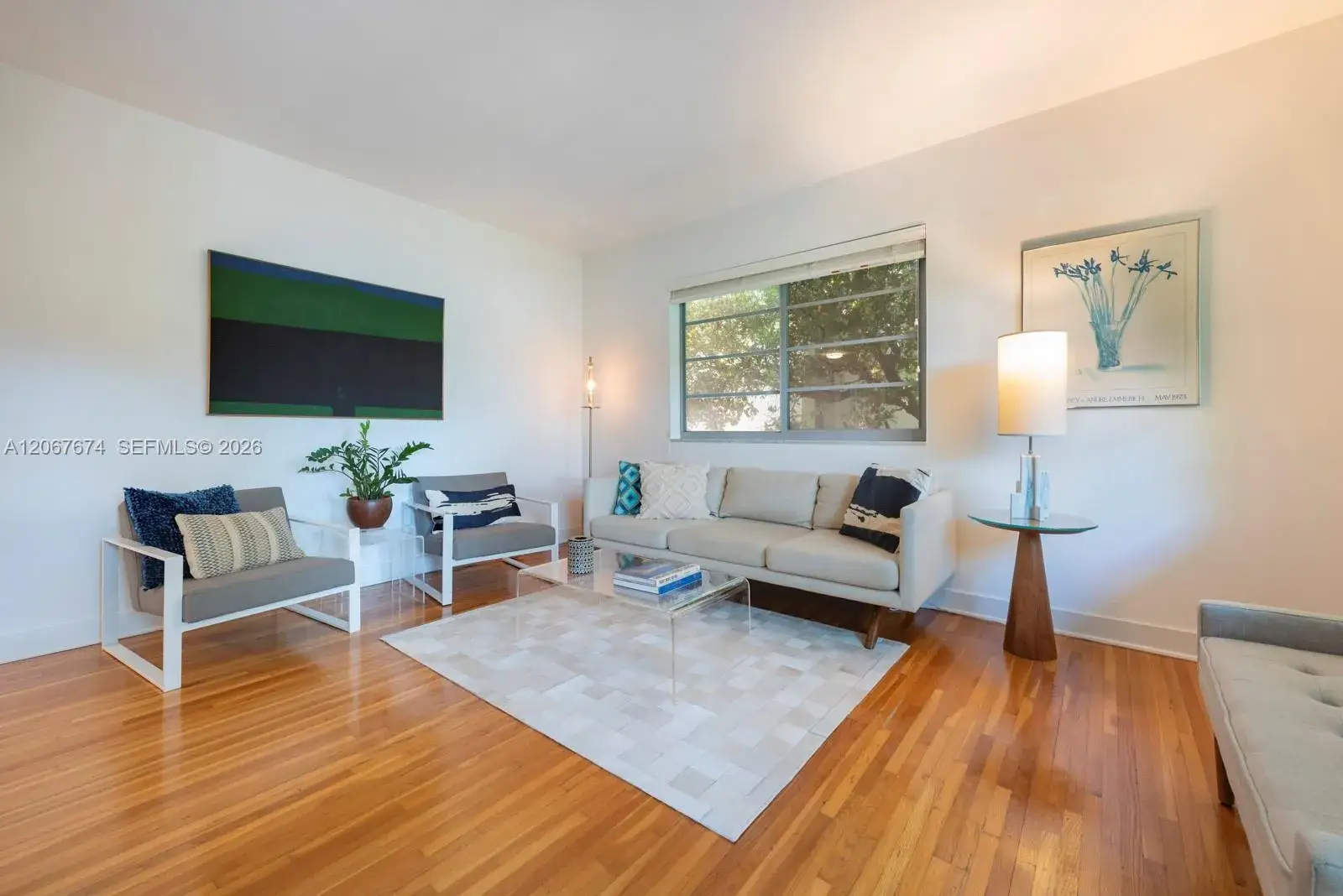 1 bedroom 1 bath Residential for sale at 945 10th St # 3, Miami Beach FL 33139