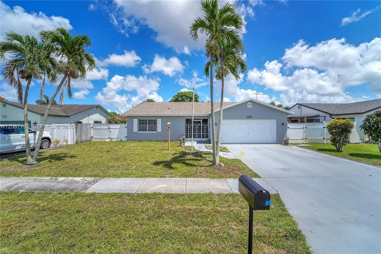 3 bedroom 2 bath Residential for sale at 9242 SW 18th Rd, Boca Raton FL 33428