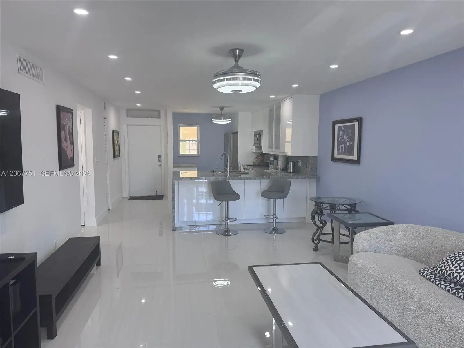 2 bedroom 1 bath Residential for sale at 410 SE 2nd St # 223, Hallandale Beach FL 33009