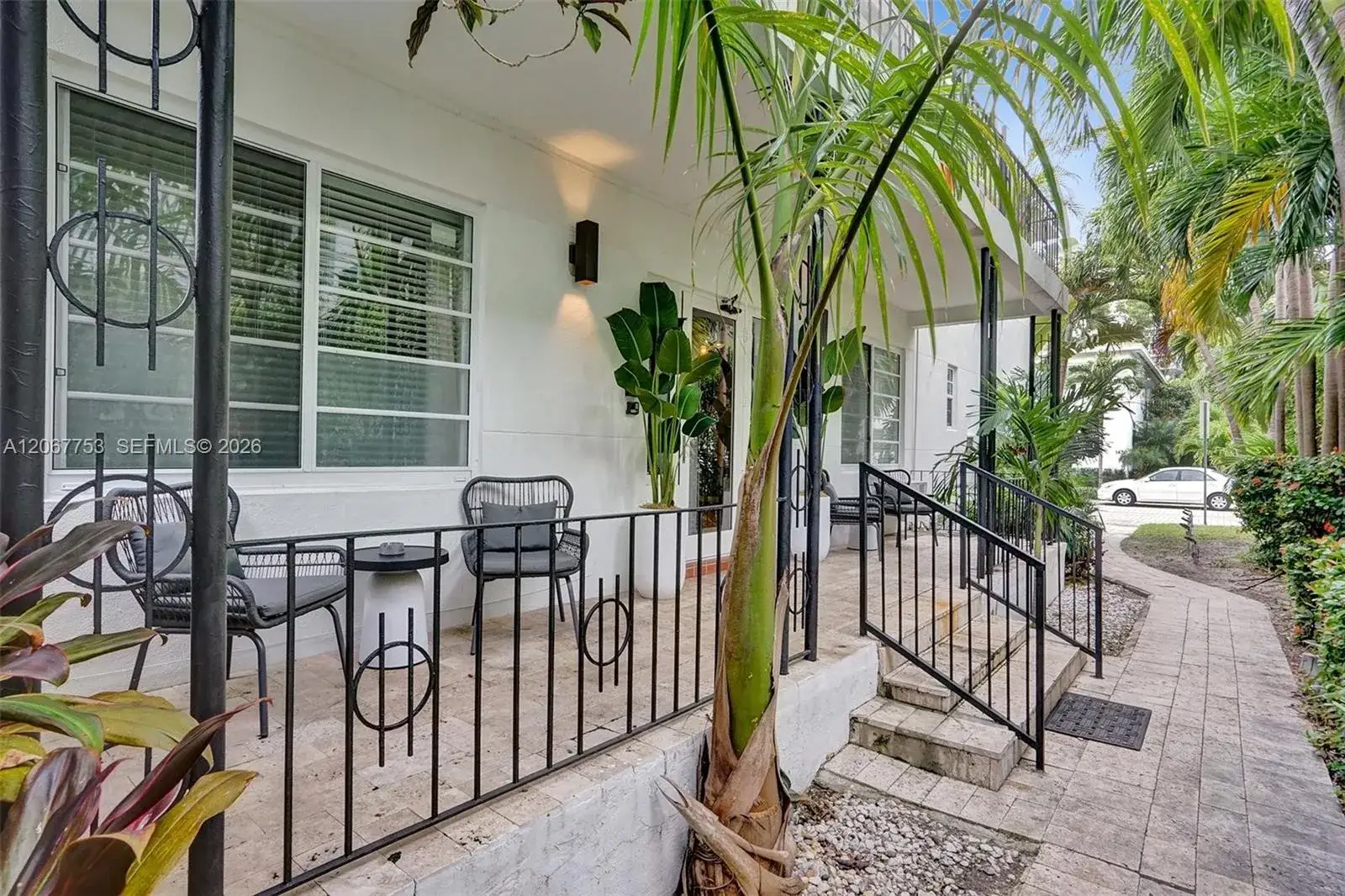 2 bedroom 2 bath Residential Lease for rent at 1431 Lincoln Ter # 3, Miami Beach FL 33139