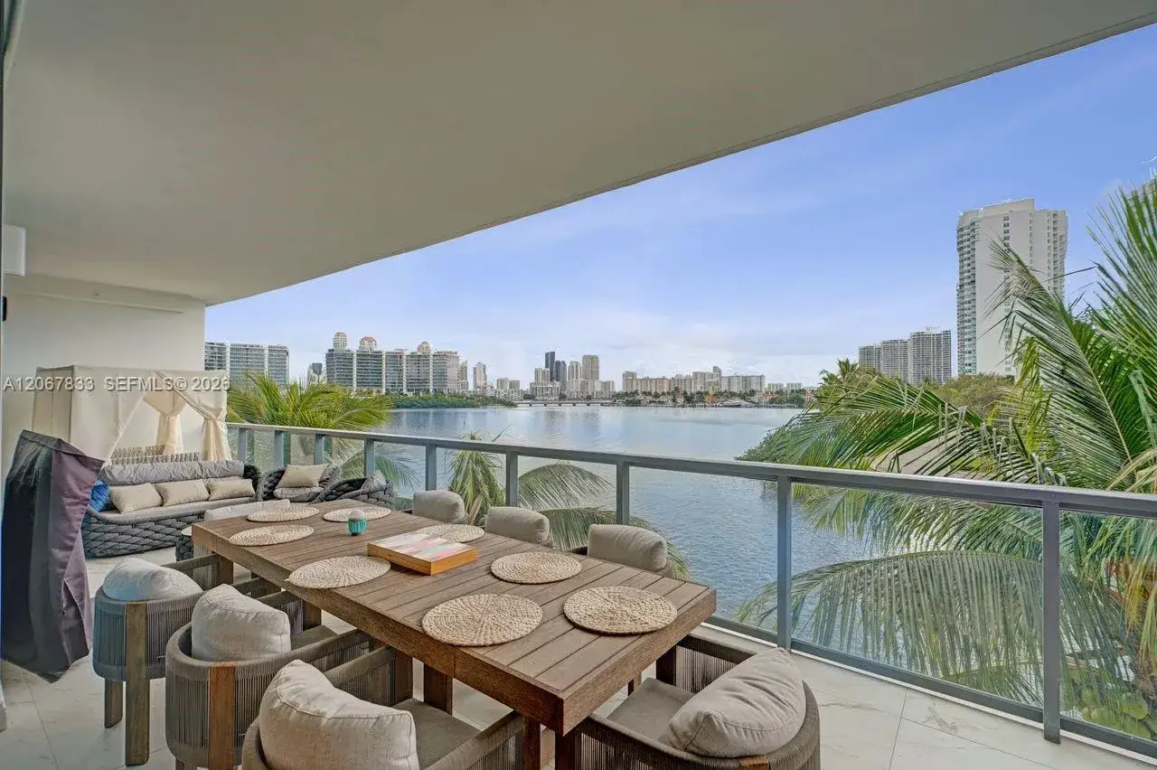 3300 NE 188th St # 210, Aventura FL 33180