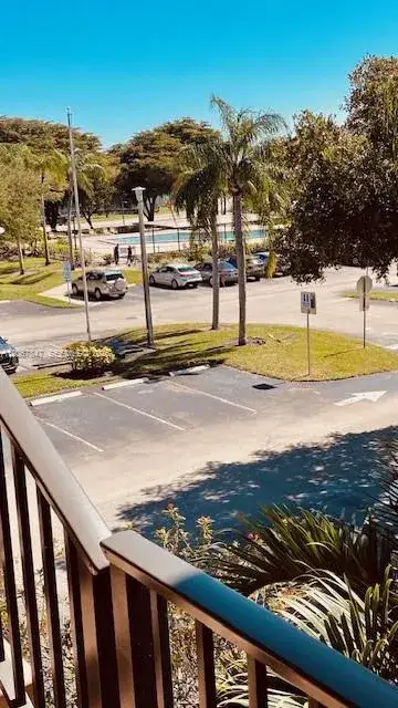 2 bedroom 2 bath Residential for sale at 950 SW 138th Ave # 314B, Pembroke Pines FL 33027